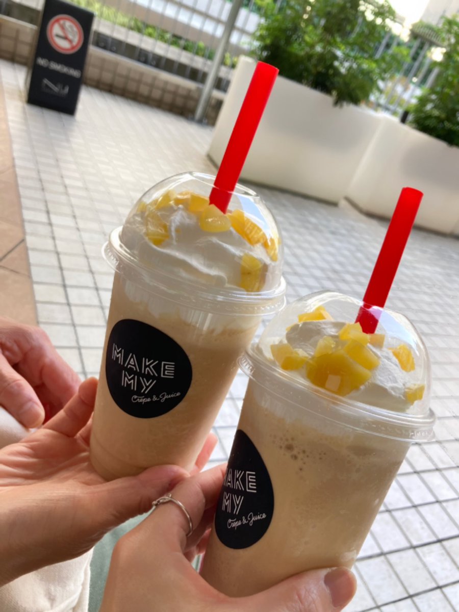 p_manbo's tweet photo. ランチのお粥セットがヘルシーだった分、焼き栗のコーヒーフラッペのカロリーで取り戻すスタイル🤓
・
・
#ランチ #梅田 #阪急三番街 #大阪 #茶青花
#makemy #NU茶屋町 #コーヒーフラッペ https://t.co/nTl04cZk5F
