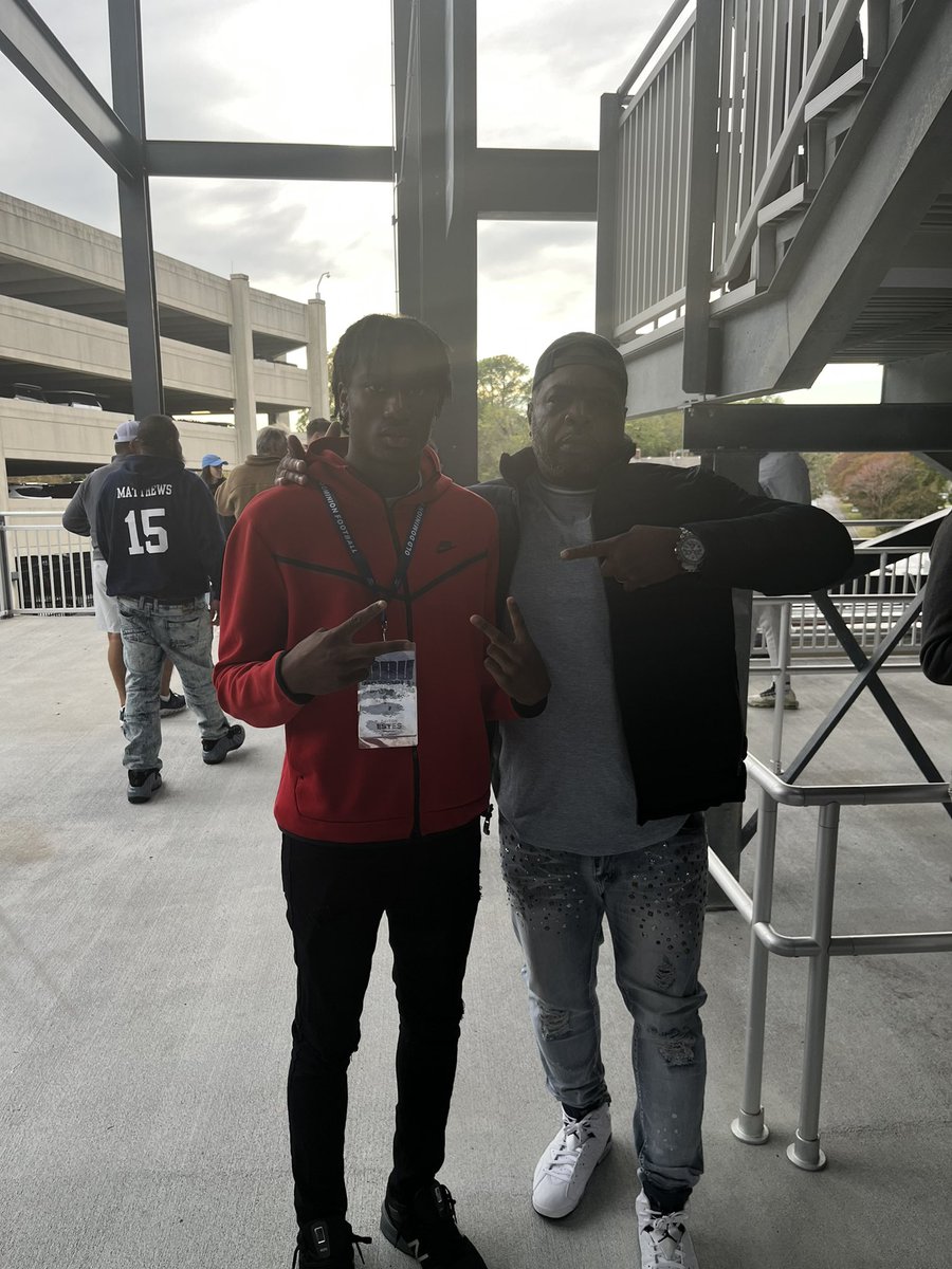 Daveon Estes tweet media