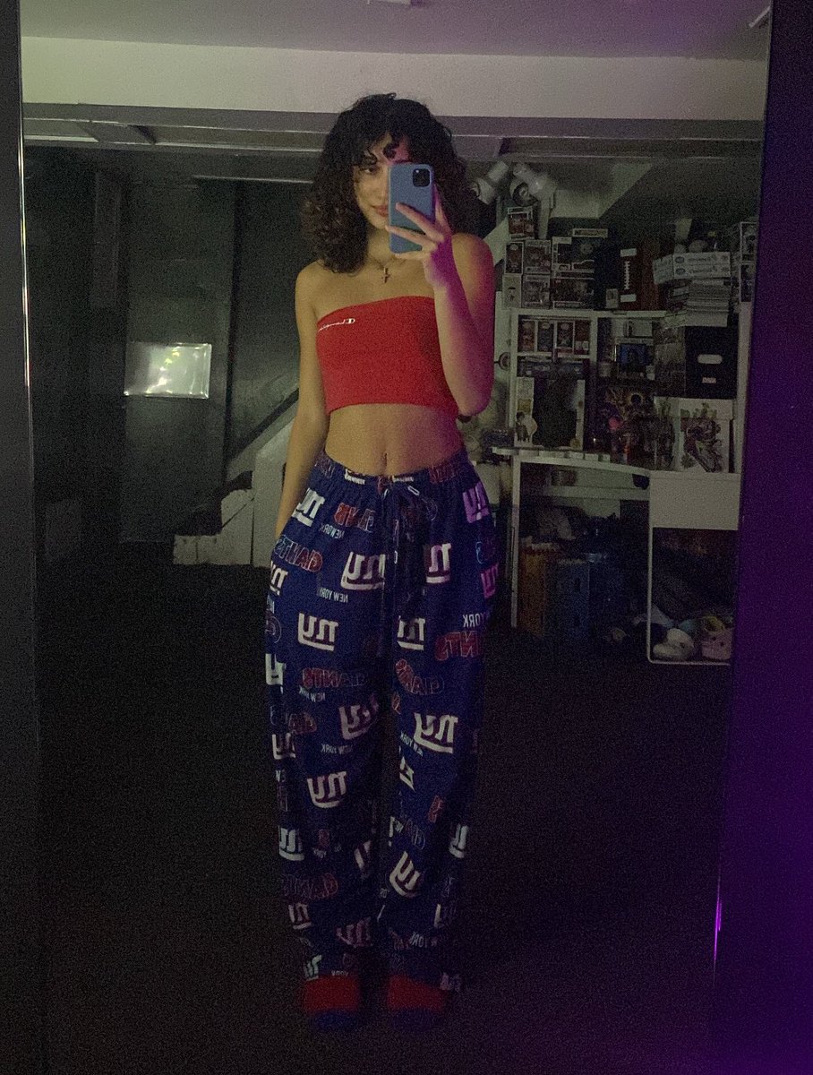 amiablexaly's tweet photo. bum game day fit https://t.co/0Is6AOLG6I