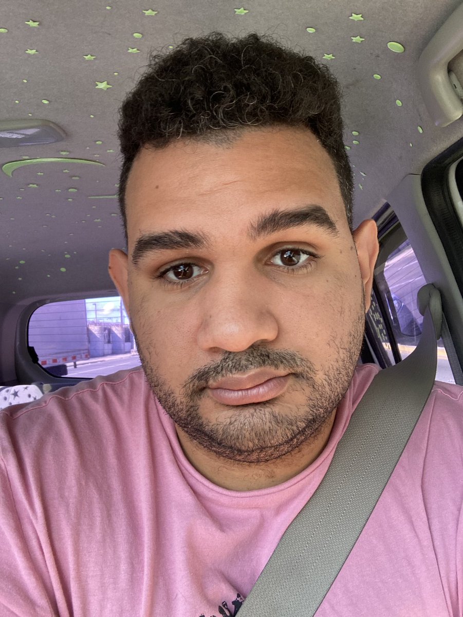 CastroAdhelin's tweet photo. Buenos días 😭😭😭😭 #uberdrive #working #Saturday https://t.co/p0myTLqEZi