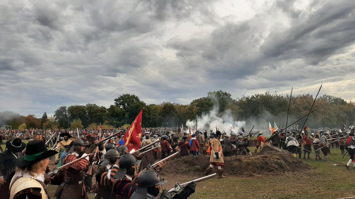Roy_van_Beek's tweet photo. Reanacted battle of #Grolle or #Groenlo in 1627. Eastern Netherlands, part of the 80-years war. https://t.co/VVk6r0Bz05