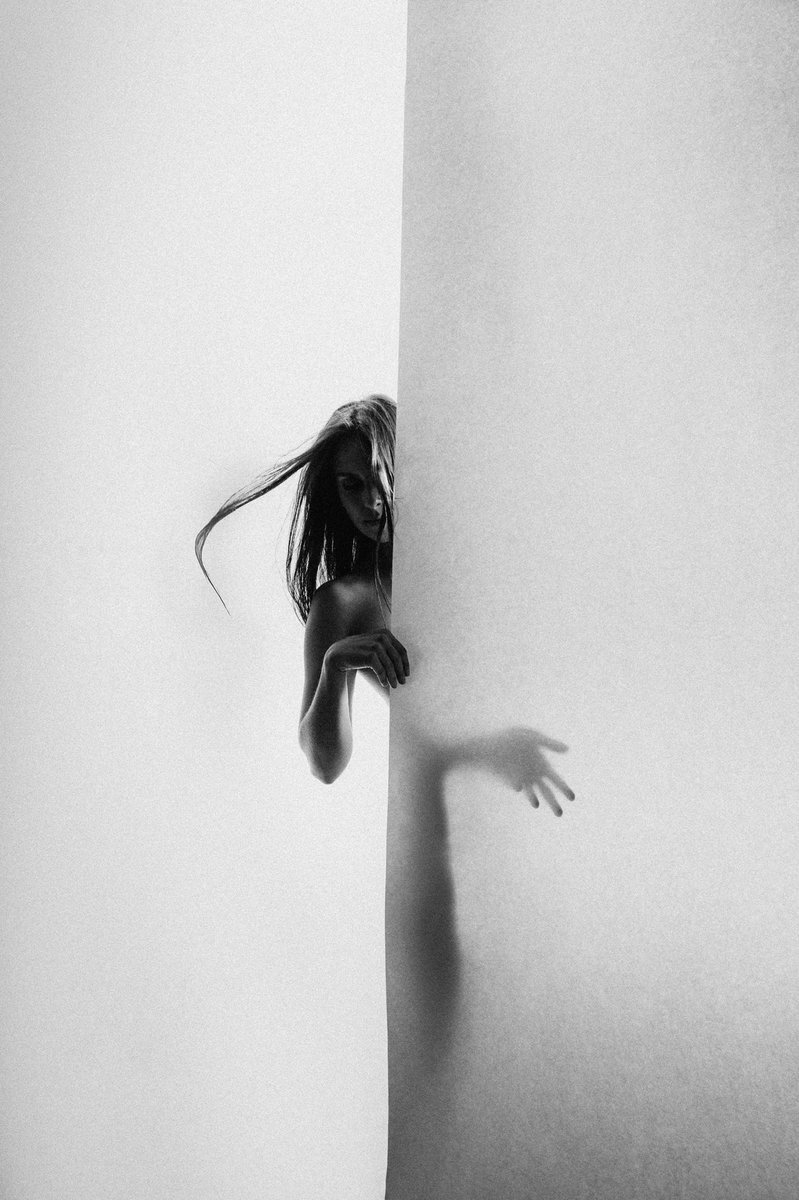 claire_salvo's tweet image. gm 

me, by @danieljohnson