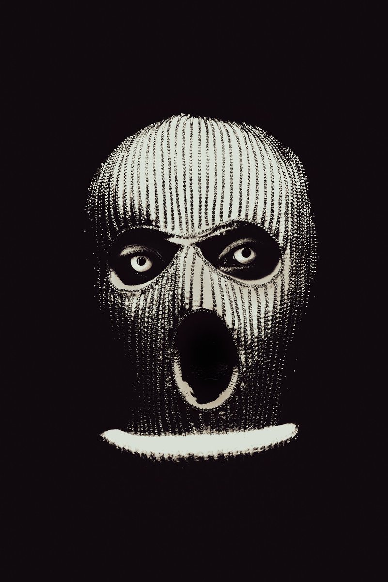 LogbearMedia's tweet photo. Halloween �� #Halloween #mask #portraitphotography https://t.co/StuY8ZcNPs