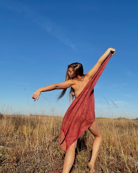 I danced in your name 🤍 https://t.co/05TSqkx0O2