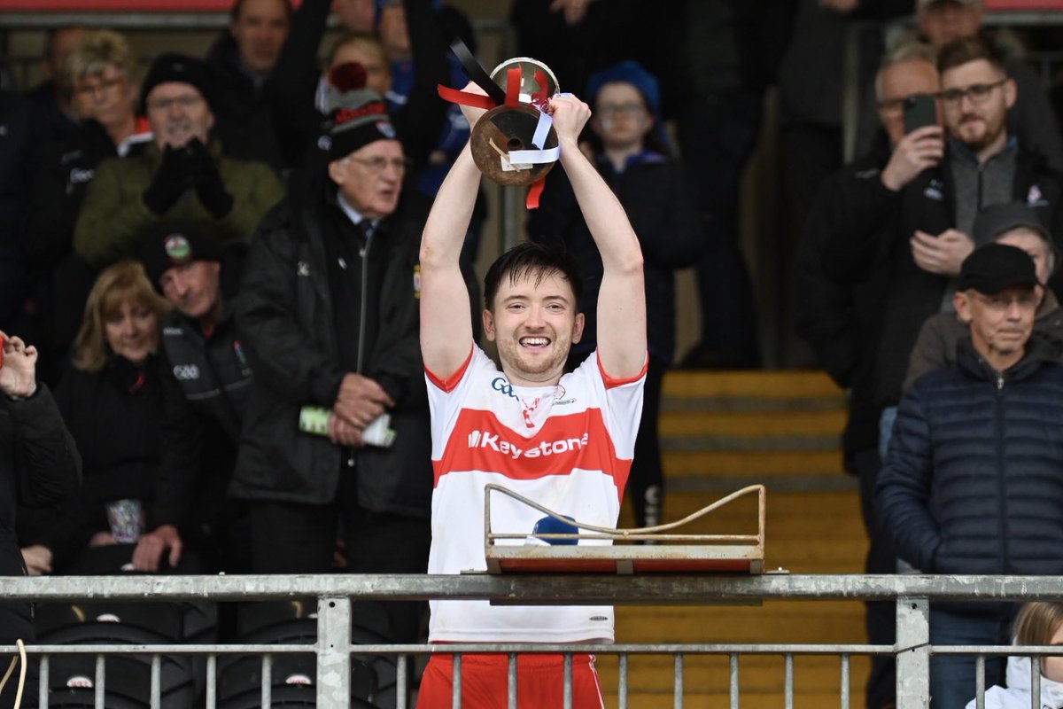 .<a href="/An_Chraobh/">Stewartstown Harps GFC</a> Captain Mark Rooney lifts the Pat Darcy Cup 🏆

#RefuseToLose