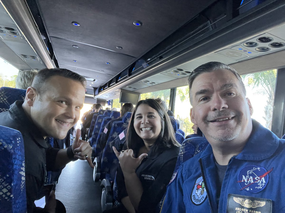 aparrisx's tweet photo. Boom, Lightyear and Titan! @GoZeroG @theinspired24 #gozerog #gozerogravity @rubenfsalinas @YourFemaleEng @spaceplusnft https://t.co/HeDoutg28G