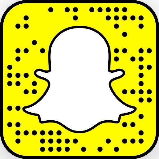 Who snap’s me first? 🙈 https://t.co/84QNq8NGuZ