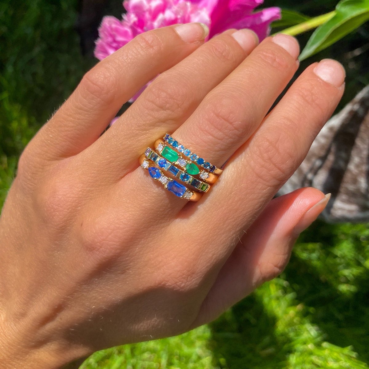 steviewrenstyle's tweet photo. Pear &amp; Emerald Cut Gemstone 14K Solid Band Ring
.
.
.
#gemstone #gemstones #gems #jewelry #gemstonejewelry #crystals #ring https://t.co/fYRUoZxL9T