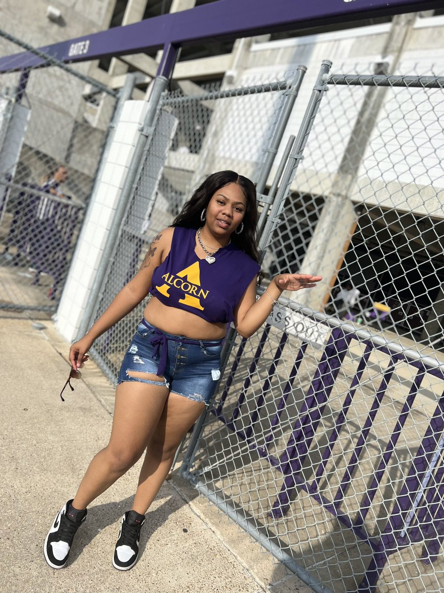 mariah9016's tweet photo. where the grass is greener and water a little sweeter💜💛
#AlcornStateUniversity https://t.co/ZrVA1gz4Mm