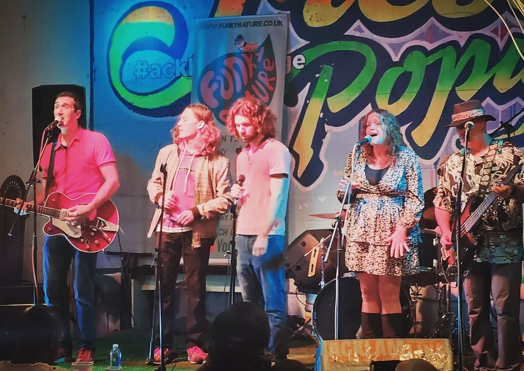 Funky Nature tweet media