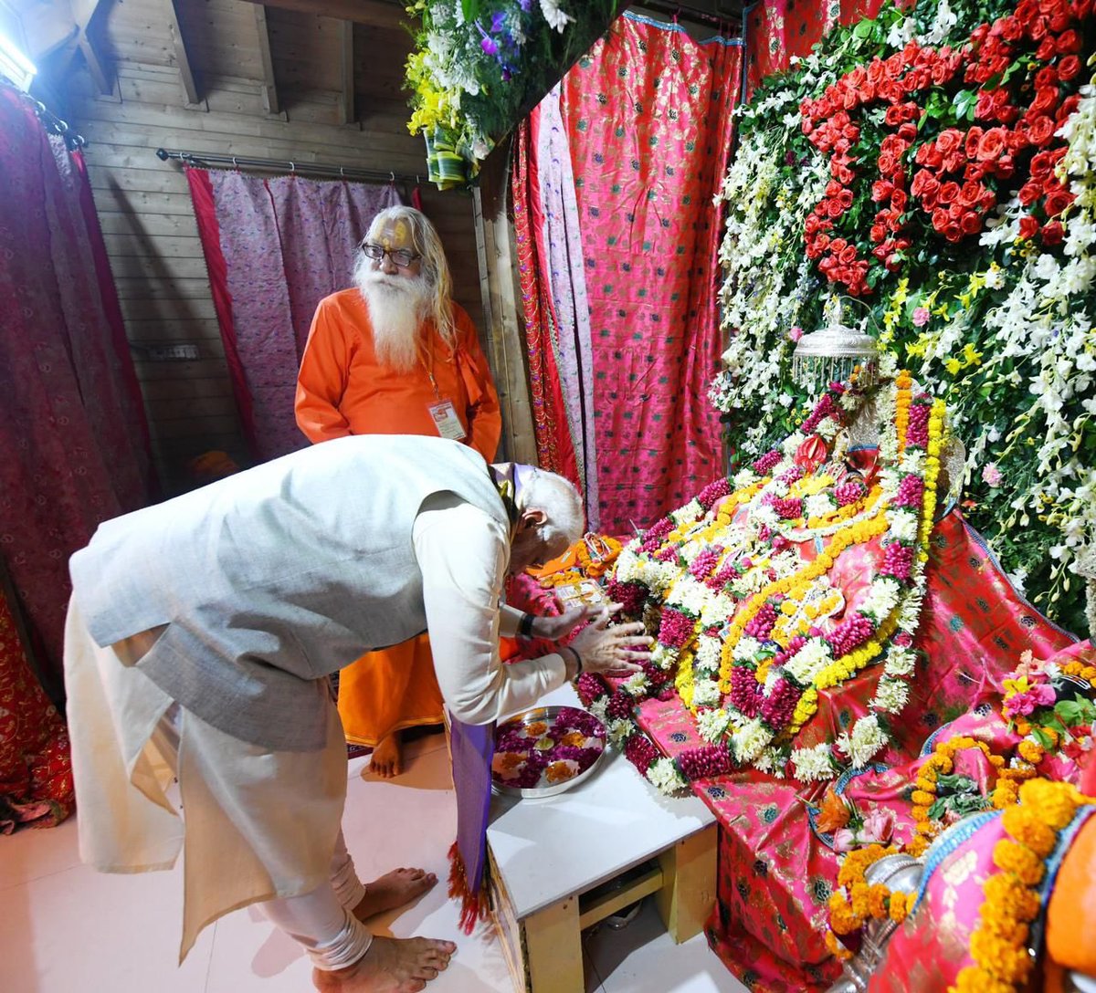 ikaushaldave's tweet photo. जय श्री राम 🚩

 #PMinAyodhya https://t.co/naGnQ0Npb4