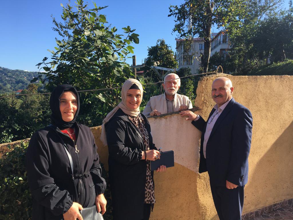 akpartiderepaza's tweet photo. Türkiye’nin Yüzyılı için 2023 seçimleri öncesinde teşkilat mensuplarımızla üye ziyareti programımıza bugün merkez mahallesimizi ziyaretteydik.
#derepazarı #rize #akparti https://t.co/TfWHCCopA5