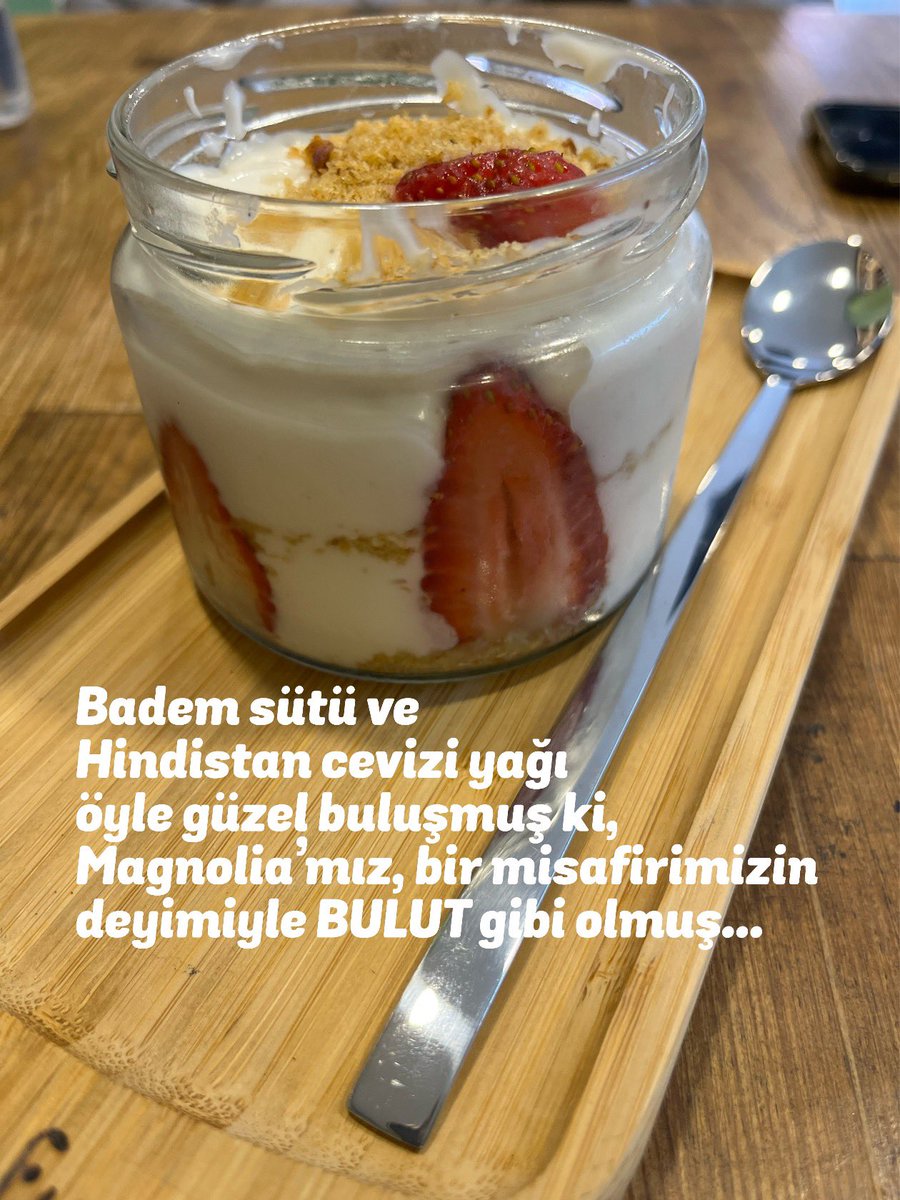 tatli_firin's tweet photo. Glutensiz, rafine şekersiz, badem sütlü, hindistan cevizi yağlı, çilekli magnolia #glutensiz #tatlıfırın #çölyaklılar #glutenfree #glutensizfırın #diyetisyen #sağlıklıyaşıyoruz https://t.co/HwTR6vlc9T