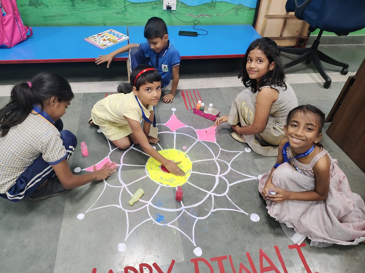ChanchalS29's tweet photo. Diwali is all about celebrating life with the people you love❤️ https://t.co/G0dzWsrba8
