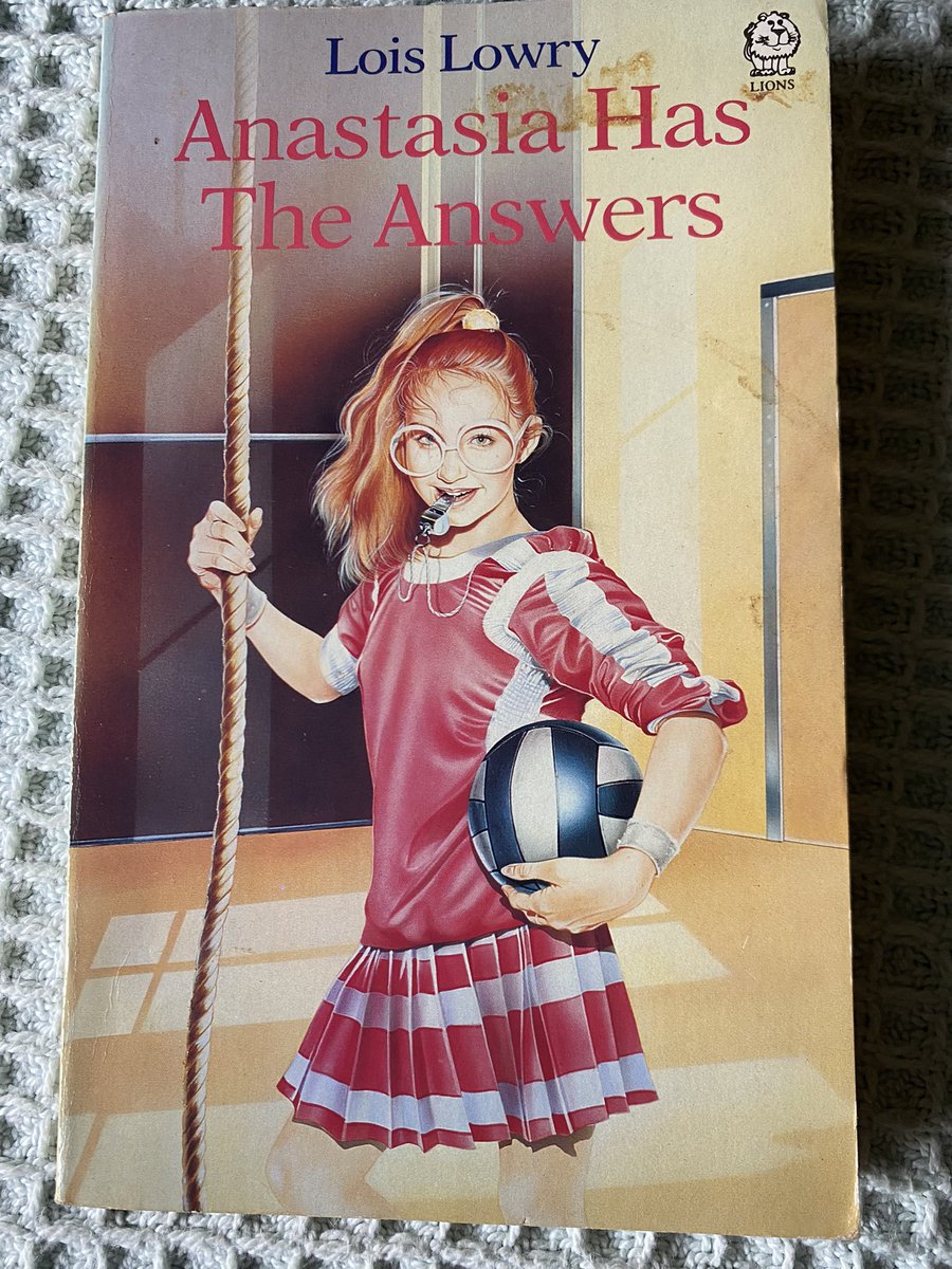 EleanorMaxfield's tweet photo. Finally… I used to love these books as a kid, but in hindsight, things escalated pretty quickly for Anastasia! https://t.co/lVMJEWgAKm