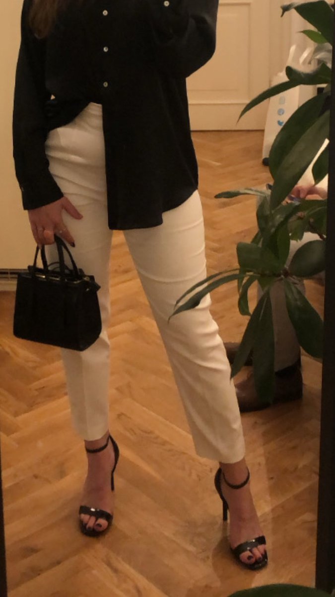 yourfavoriteplx's tweet photo. Sundays out❤️🦶🏻
#feet #sunday #sundaydinner# sunday #dinner #sundayout https://t.co/DiLhFIzbMt