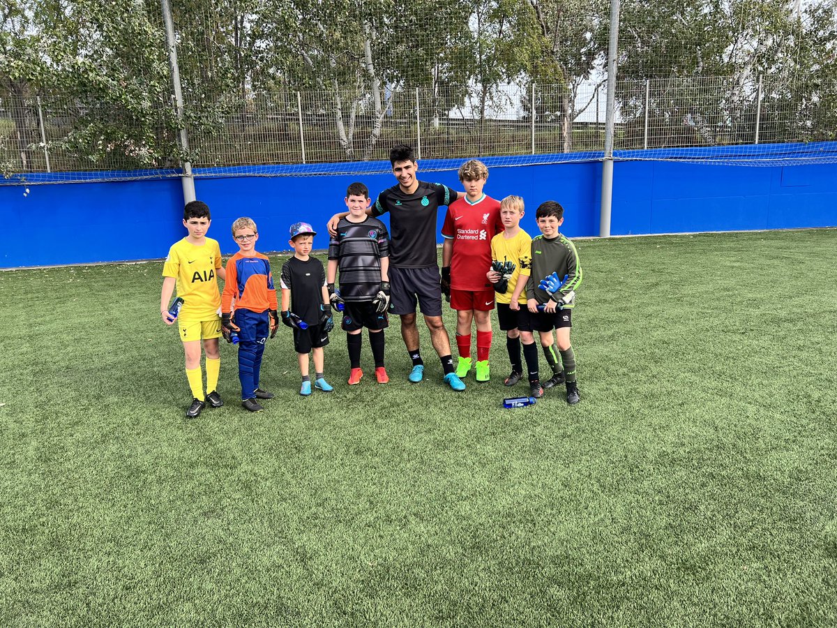IanBiggadike's tweet photo. Day 1 - Training in partnership with RCD Espanyol at their training ground
Great effort by all #footballtours #gkicon. https://t.co/wN6g97YUwd