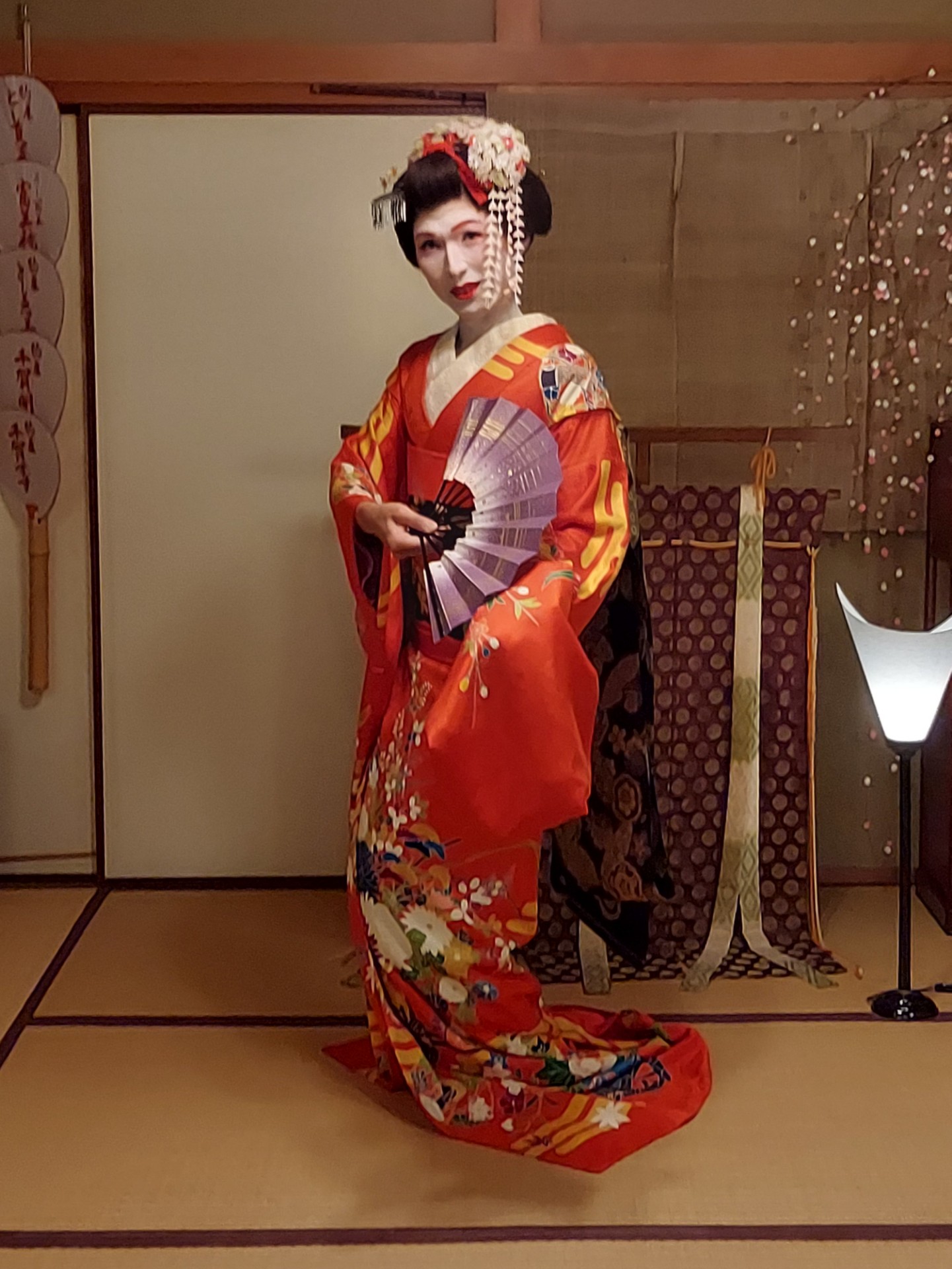 口コミ・レビュー評価が高いおすすめ人気商品の通販 祇園 京都 芸妓 大型 舞妓 着物 アート 舞妓さん 額装 ポスター 絵画