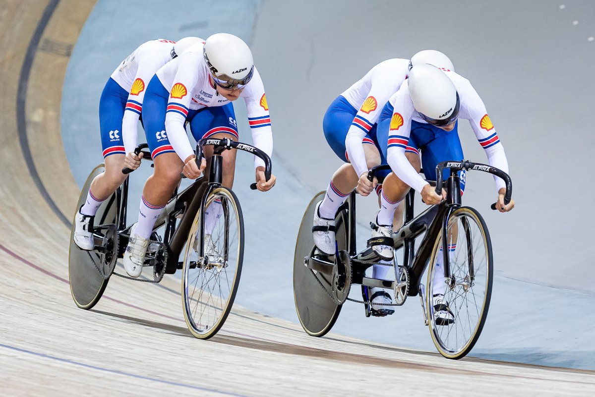 It's a bronze medal 🥉 for @UnwinSophie and @jenny_holl in the women's tandem sprint! @LibbyClegg and @HoltGeorgia's performance earns them an impressive 4th at their first World Champs! 🙌 #SQY2022