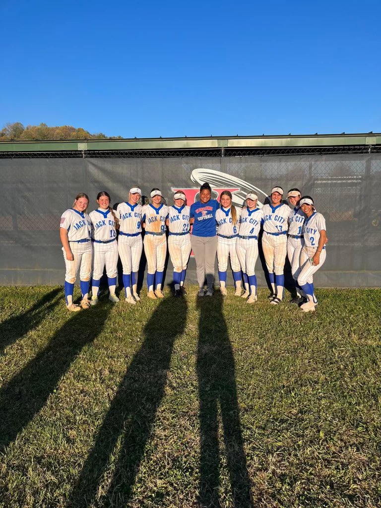 bkemp7702's tweet photo. It was a great day of softball yesterday at King University. A huge thank you to coach Payne and the Tornado softball team for hosting a great softball play day. https://t.co/Rx5KoukDmt