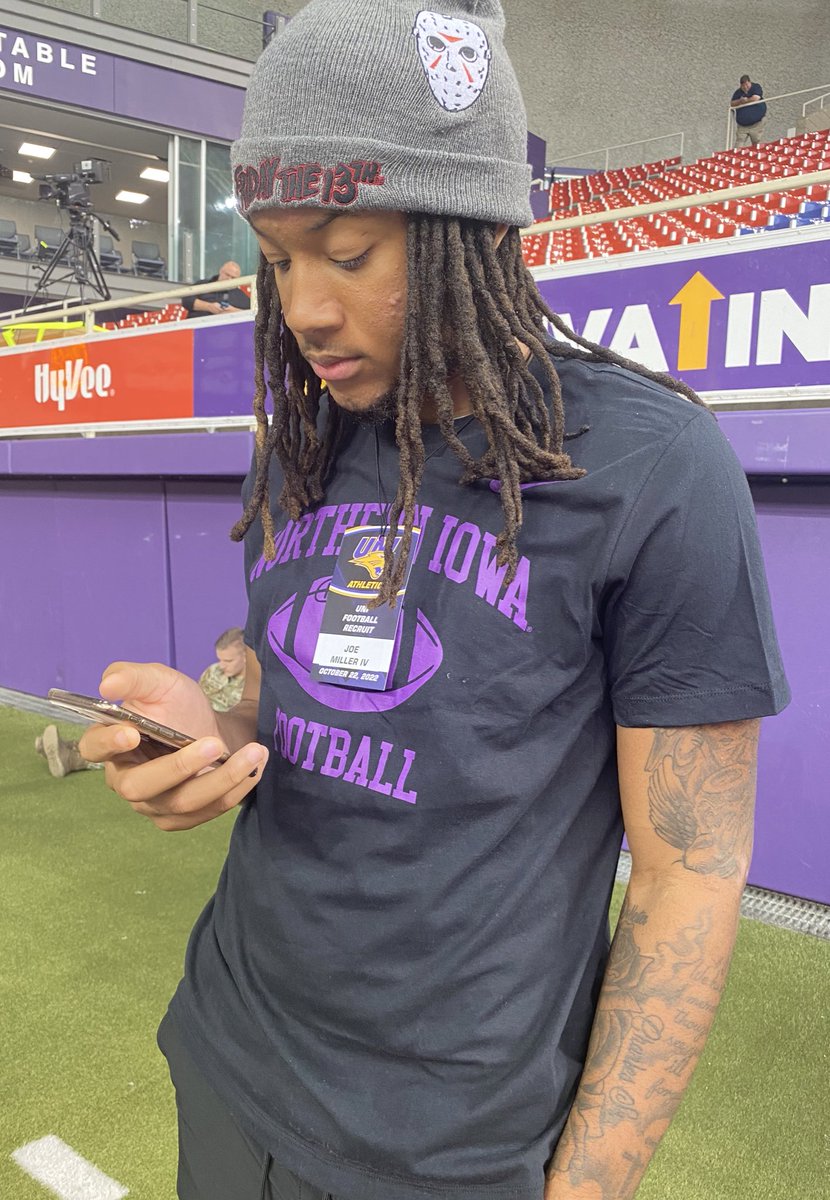 JoeMillerIII1's tweet photo. Sad I missed going to visit @UNIFootball with @Therealbabyjoe4 . Proud of my boy. Keep working hard and keep God first. No matter what and always. 🔑 https://t.co/ERasVBijyn