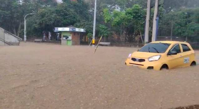 Sav_Cardenas's tweet photo. Durante el 2022 #LaNiña2022 se han presentado múltiples #inundaciones en el Valle de Aburrá #AMVA.

Pero... ¿Es 2022 el año con mayores precipitaciones?
⬇️🧵 (1/7)

@Dmarinp28 @zuluagajorge https://t.co/ZvQsxc4t4q