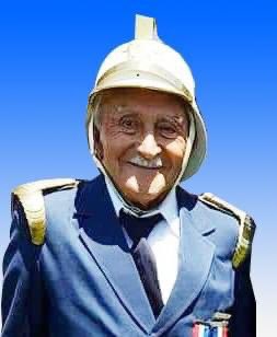 bomberospemuco's tweet photo. Con Mucho Pesar, lamentamos informar el fallecimiento de quien fuera  Voluntario Fundador de nuestro Cuerpo de Bomberos y Primera Compañía,con 54 años de servicio, Don Javier María Barrera Pinilla (05-11-1926 /23-10-2022) Descance en Paz.
@pr1merapemuco https://t.co/fNNkC3nL8E