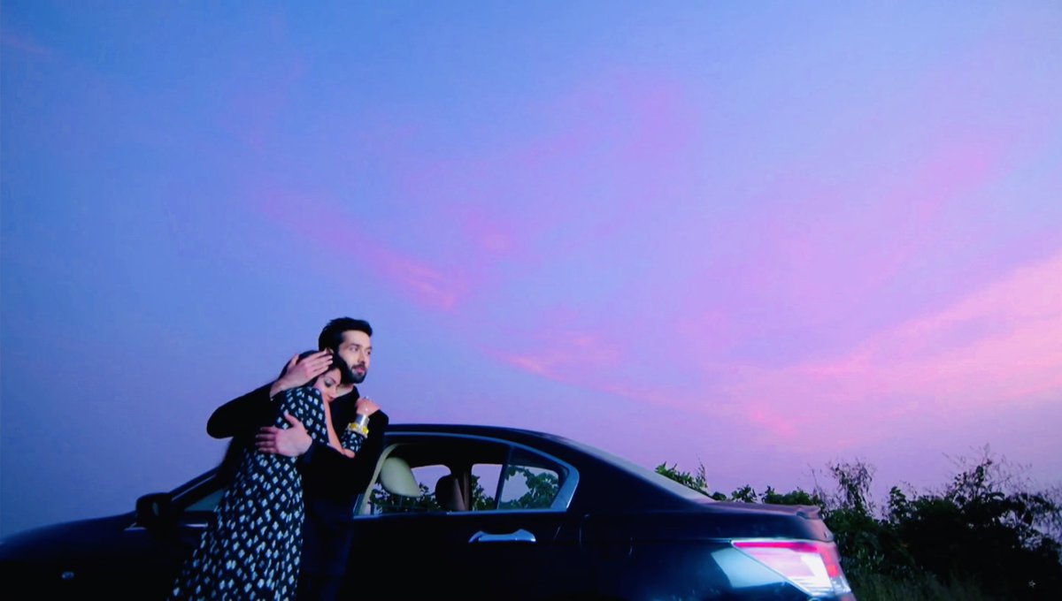 𝒮𝒽𝒾𝓋𝒾𝓀𝒶 𝓁ℴℴ𝓅𝓈 ꨄ (@shivika_loops) on Twitter photo 