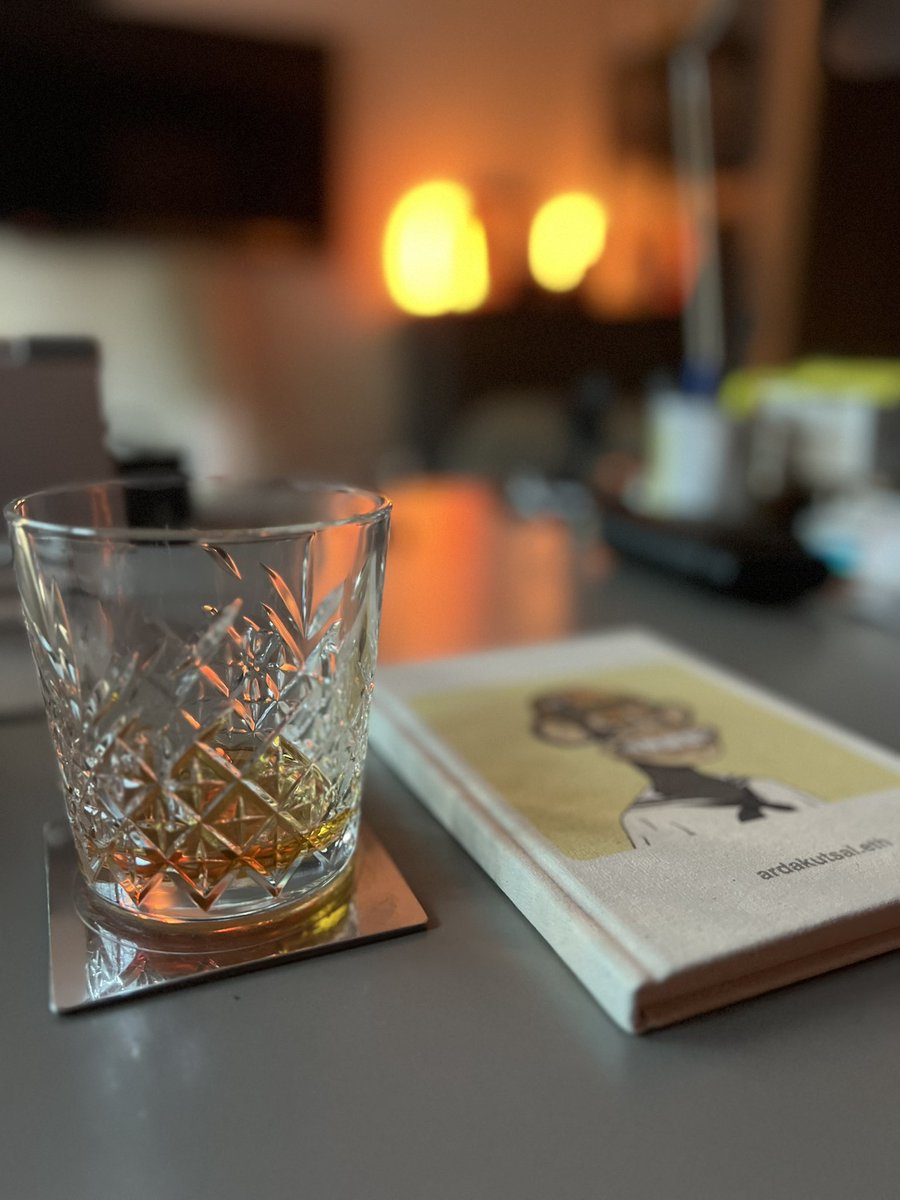 Quick office visit for some housekeeping before my next trip 🥃 #BAYC5976 <a href="/BoredApeYC/">Bored Ape Yacht Club 🍌</a>