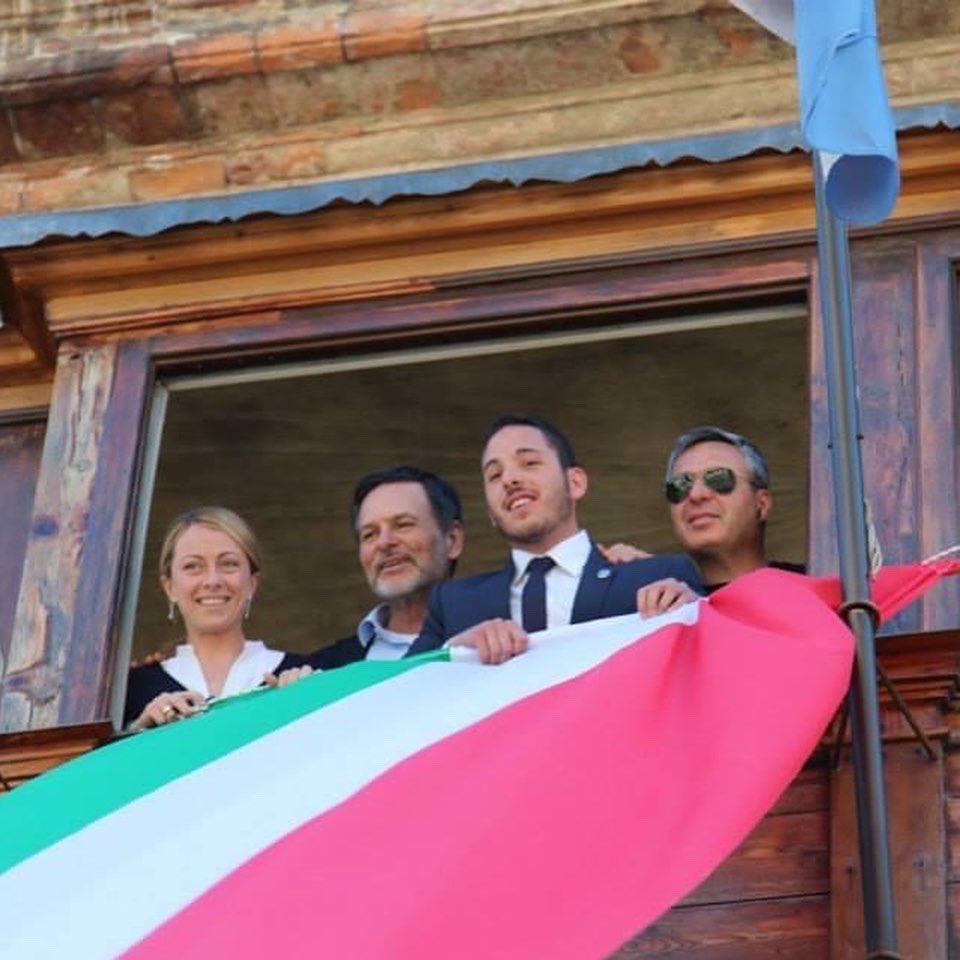 Paolo Spath (@paolospath) on Twitter photo 🇮🇹 Auguri <a href="/GiorgiaMeloni/">Giorgia Meloni</a> …. In bocca al lupo Italia!
Ho atteso, ma vedere oggi Giorgia guidare l’Italia, mi riempie di gioia.
Con la piccola soddisfazione che un piccolo mattoncino l’ho forse anche messo io.
Buon lavoro a tutti per il bene dell’Italia in un momento difficile 🇮🇹 Auguri <a href="/GiorgiaMeloni/">Giorgia Meloni</a> …. In bocca al lupo Italia!
Ho atteso, ma vedere oggi Giorgia guidare l’Italia, mi riempie di gioia.
Con la piccola soddisfazione che un piccolo mattoncino l’ho forse anche messo io.
Buon lavoro a tutti per il bene dell’Italia in un momento difficile