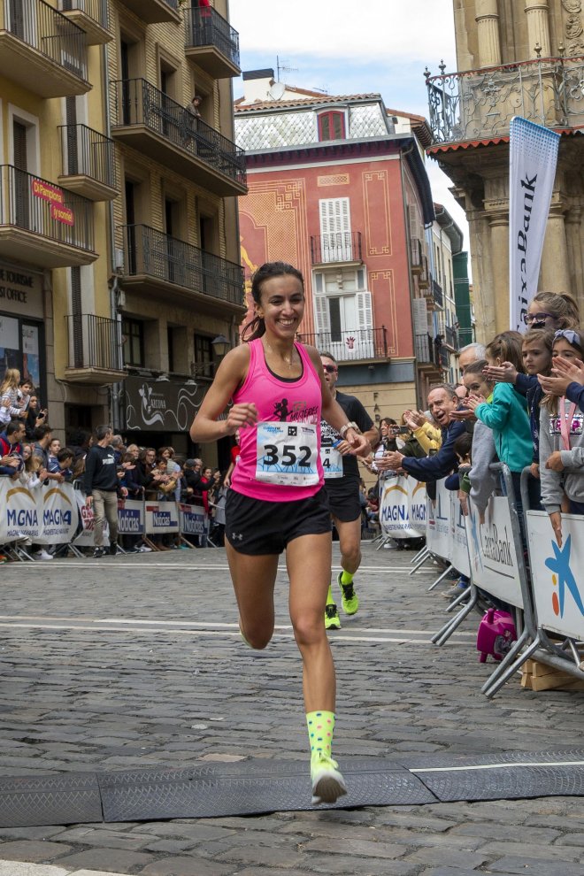 DNRunning's tweet photo. Crónica, resultados completos y galería con fotos de la @zubiripamplona disputada esta mañana. https://t.co/ZMYPZb4nkh https://t.co/9e0sm2tqYK