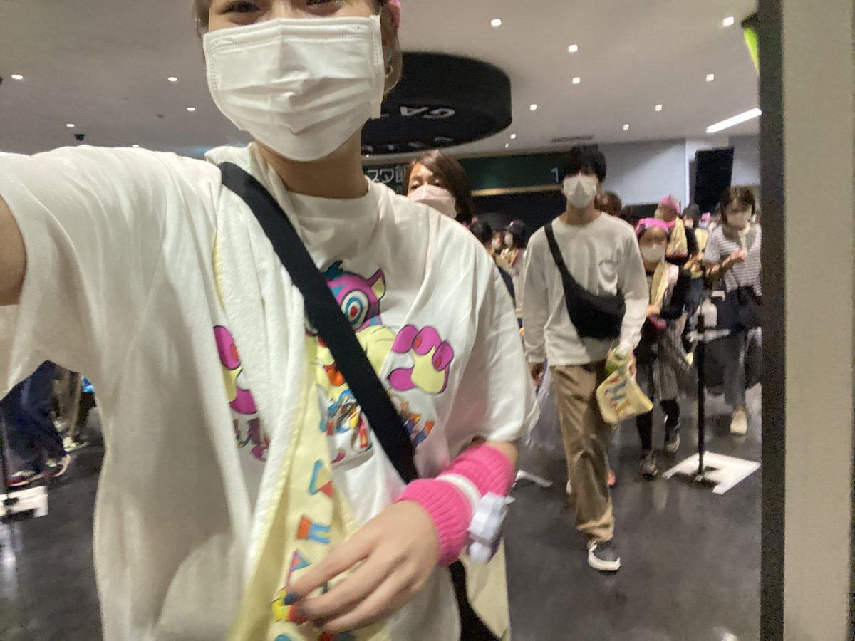 SEKAI_1230's tweet photo. 網が邪魔やったけど
福岡公演最高でした😭😭😭😭😭
#SEKAINOOWARI 
#DuGaraDiDu福岡 
#DuGaraDiDu 
#セカオワファイナル公演 
#セカオワ好きな人と繋がりたい https://t.co/xfQM401yb2