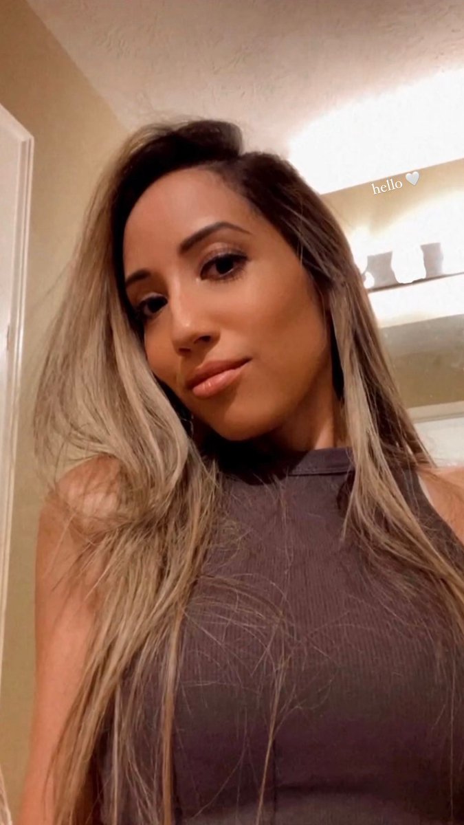 I haven’t posted in a while but happy Sunday y’all 💜💜