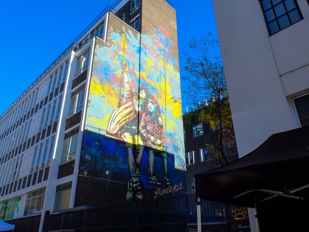 DaveHeather13's tweet photo. Street art in leather lane. #leatherlane #urban #cityoflondon #london #streetphotography https://t.co/4SBokG5u3g