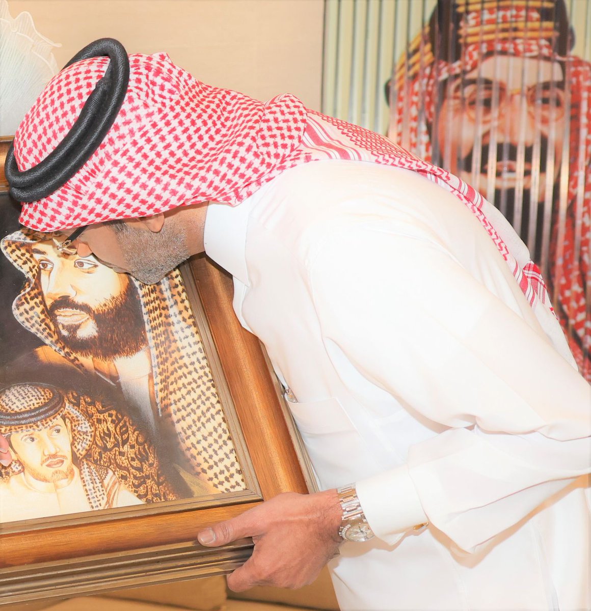 لا بأس ياتاج رأسي لا بأس
🇸🇦💚🇸🇦
 #ولي_العهد