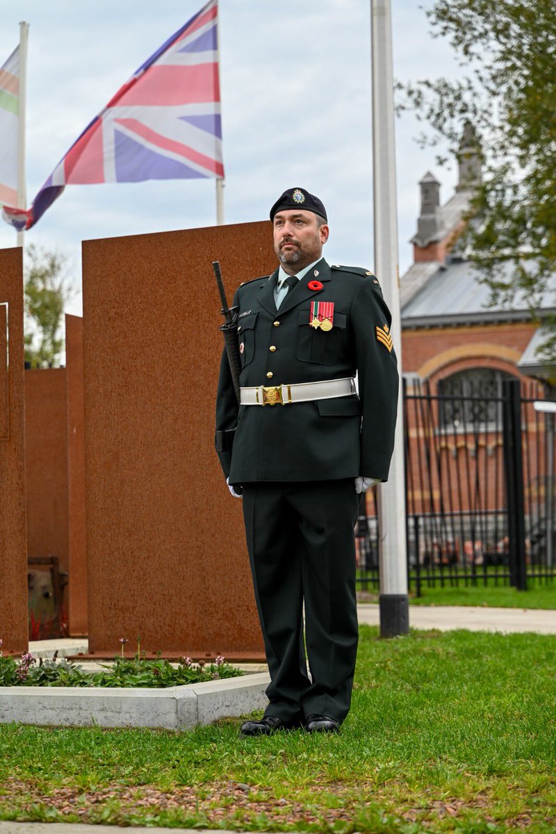 DutchPolar's tweet photo. Today @DutchPolar attend to the commemoration in @GemeenteEssen   Essen-Belgium was liberated by Canadian and British forces. We are grateful and payed our respects today #lestweforget #tdpb https://t.co/wuvpQxi7io