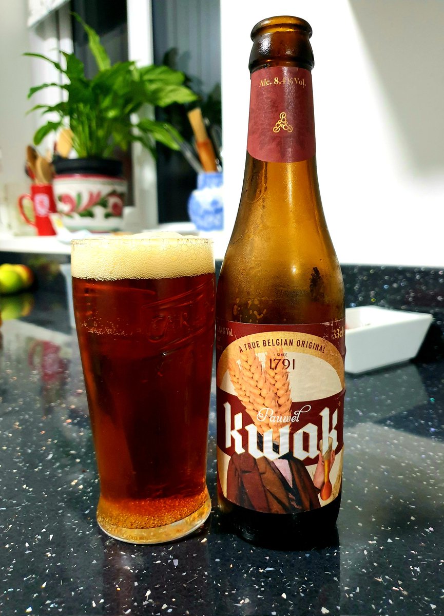 KLBeerHunter's tweet photo. Haven't had a Pauwel Kwak in a few years. They used to have it at Brussels Cafe in KL back when they had a range of great #BelgianBeer &amp; not just @Leffe. 

Of course I used to have the famous glass with wooden handle, but that's now lost to the mists of time ☹️. #Beer https://t.co/lfpmlEb8VO