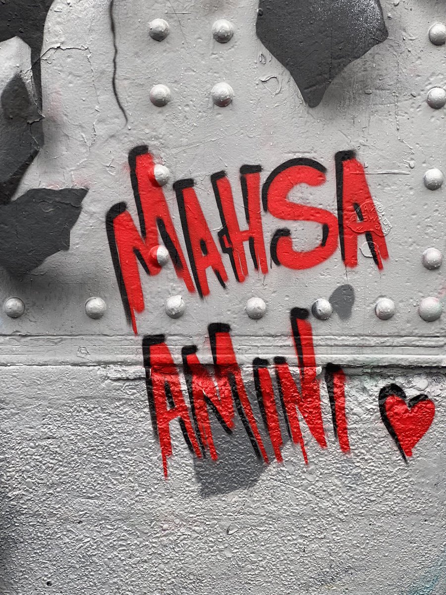 “Woman, Life, Freedom”
Streets of London, 23 Oct 2022.
#MahsaAmini
#IranRevoIution2022