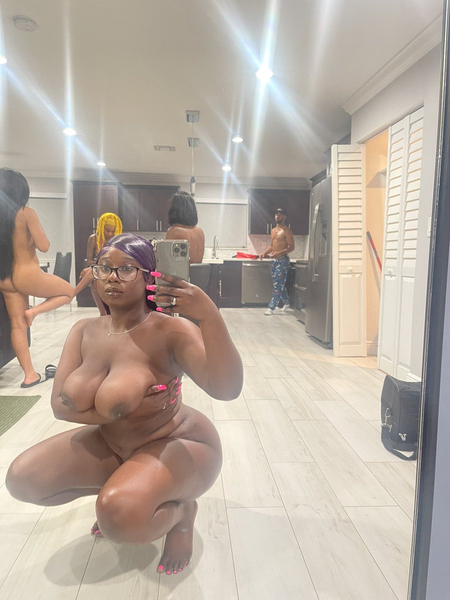 kingvickyhyuga's tweet photo. Can I send you nudes? https://t.co/fiJaVQUoj2