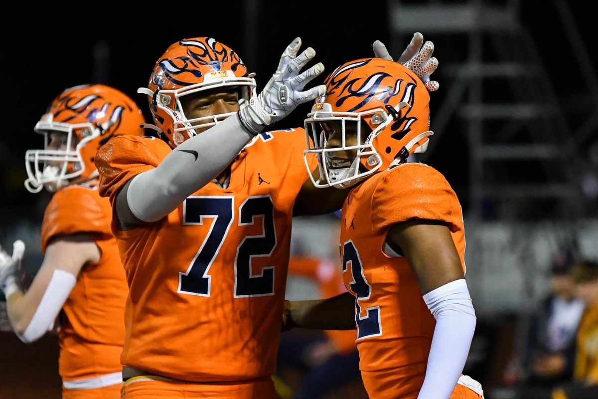 David Russell tweet media