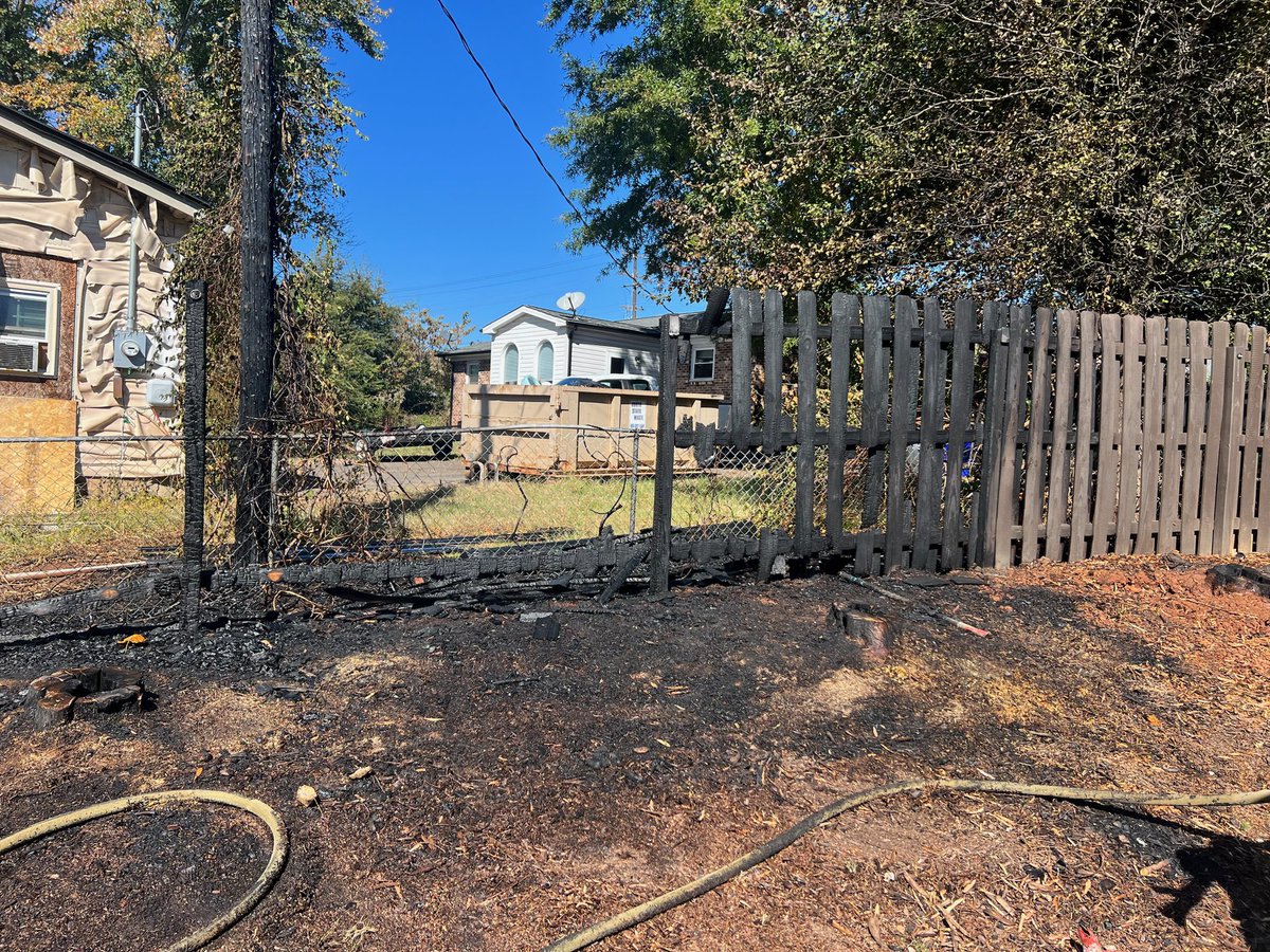 Huntersville_FD's tweet image. *OUTSIDE FIRE* This is our second fire of the day. Earlier today (1:30p) Station 2 responded to another outside fire in the 7020 Block of Gilead Road. Fire controlled prior to reaching the home.#OutsideFire