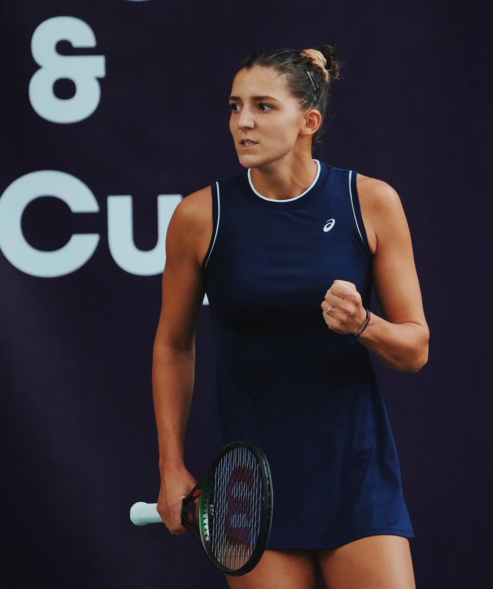 lu_tenis's tweet photo. ¡Rebeka Masárová, campeona del W60 en 🇩🇪 Hamburg! Supera a la primera cabeza de serie, 🇧🇪 Bonaventure, 6-4 6-3 para levantar su 6º título, el primero del año. ¡¡Enhorabuena, Rebeka y Pipo!! 💪🏻💪🏻💪🏻👏🏻

📸 IG Rebeka https://t.co/Bhj2OM765O