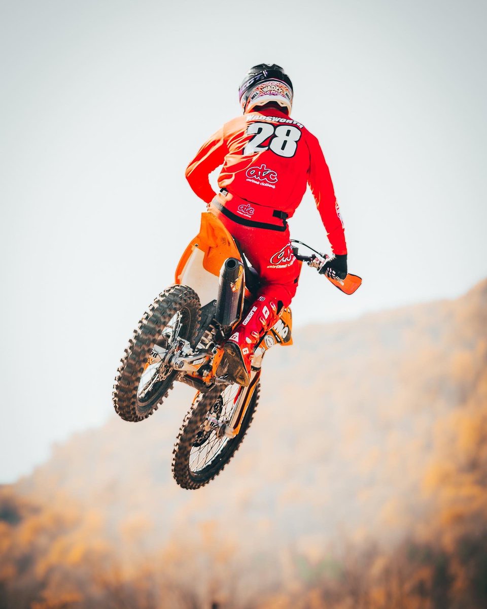 Wadzy28's tweet photo. The amount of fun I’ve had lately is unreal! Next year is about to be insane for not only myself, but @AirtimeClothing as well! Big moves! https://t.co/cp9RUgV8is