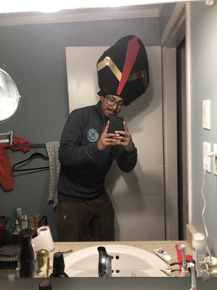 toriamarro's tweet photo. My husband went to a pirate themed party last night and made his costume. He went as JAFAR from Aladdin 😭😭😭 https://t.co/ZAmcRCPsMb