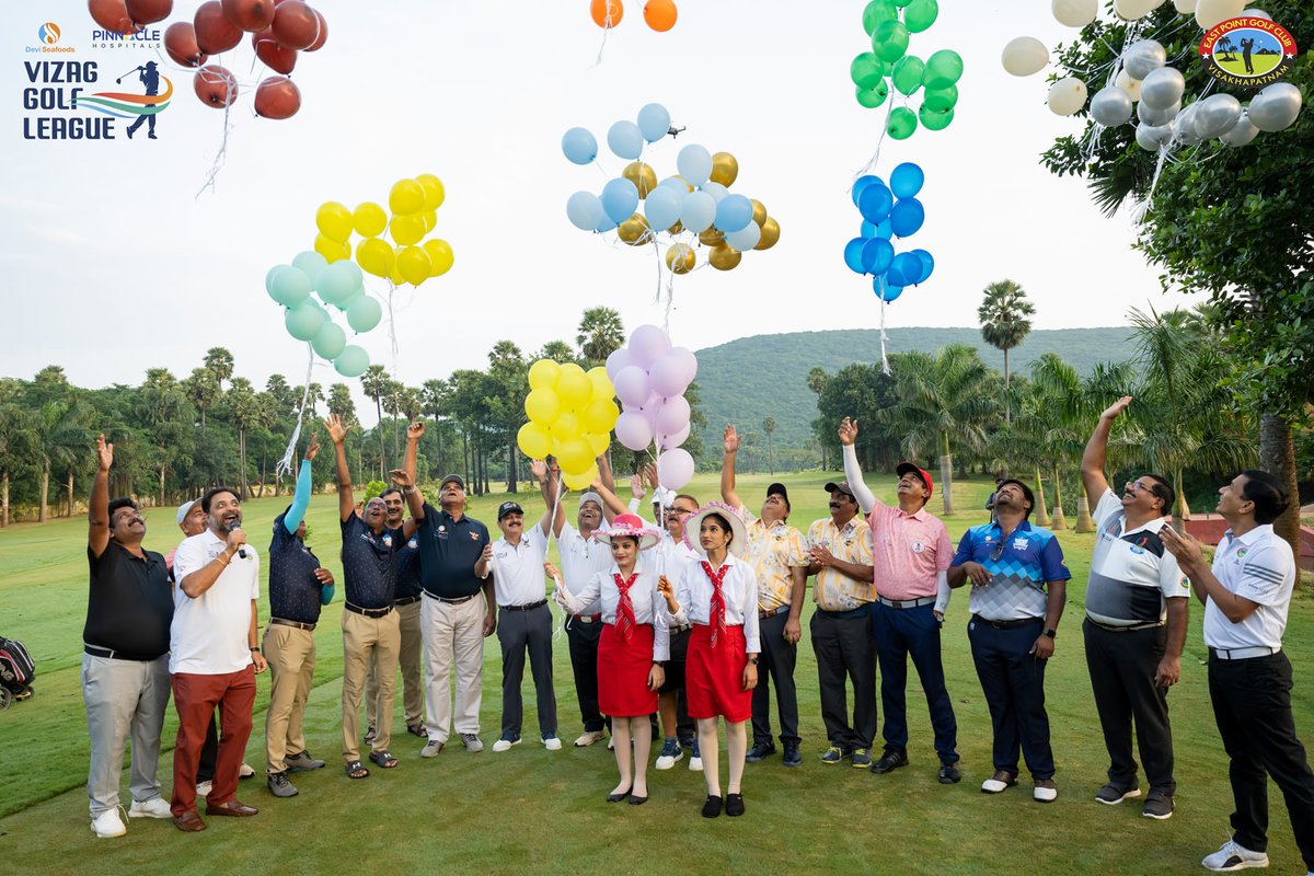 vizaggolfleague's tweet photo. Golf Tournament: Day 1 Highlights
Pc:@35mmarts
#Srkeagles vs #Anjaleemarvericks
#Fairwaykings vs #Visalakshiroyals
#Aryabrbulls vs #Vizagdolphins
#Birdies vs #Vividgolfers
#Professionalgolfers vs #Seatigers

#eastpointglofclub #vizaggolfleague #visakhapatnam #glofclub #apgolf https://t.co/u017DFvvfZ