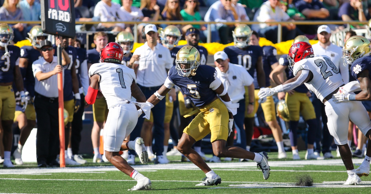 Notre Dame-UNLV snap counts and participation chart: -Three offensive players set career-highs in snaps -Two defenders set multi-year lows -One defensive starter played every snap on3.com/teams/notre-da…