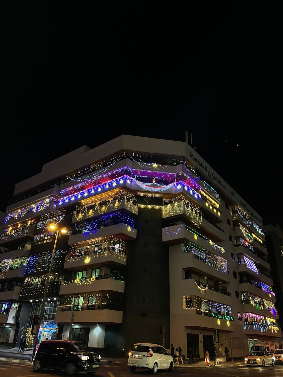 cashubham27's tweet photo. Diwali Lights in Mankhool Bur Dubai keeps on getting better each and every year. #Diwali #Mankhool #lights #diwaliindubai 🪔✨
Wishing you the best wishes and enjoy the festivities with family and friends. #dubai #dxb https://t.co/1r7MSmNdIx
