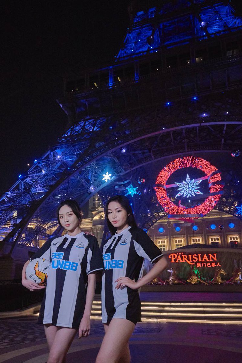 88funco's tweet photo. 乐天堂FUN88 登陆澳门
2022世界杯合作伙伴
信息安全 资金保证🤑

乐天堂FUN88 官方网站 https://t.co/OzWj8uaqXS
注册/存款/提款5分钟完成💰

体育博彩 线上娱乐场 棋牌
老虎机 彩票 电竞

客服微信：fun99998888
客服飞机：@sssuperfun
24小时在线 ✅ https://t.co/4ATb9jsHGQ