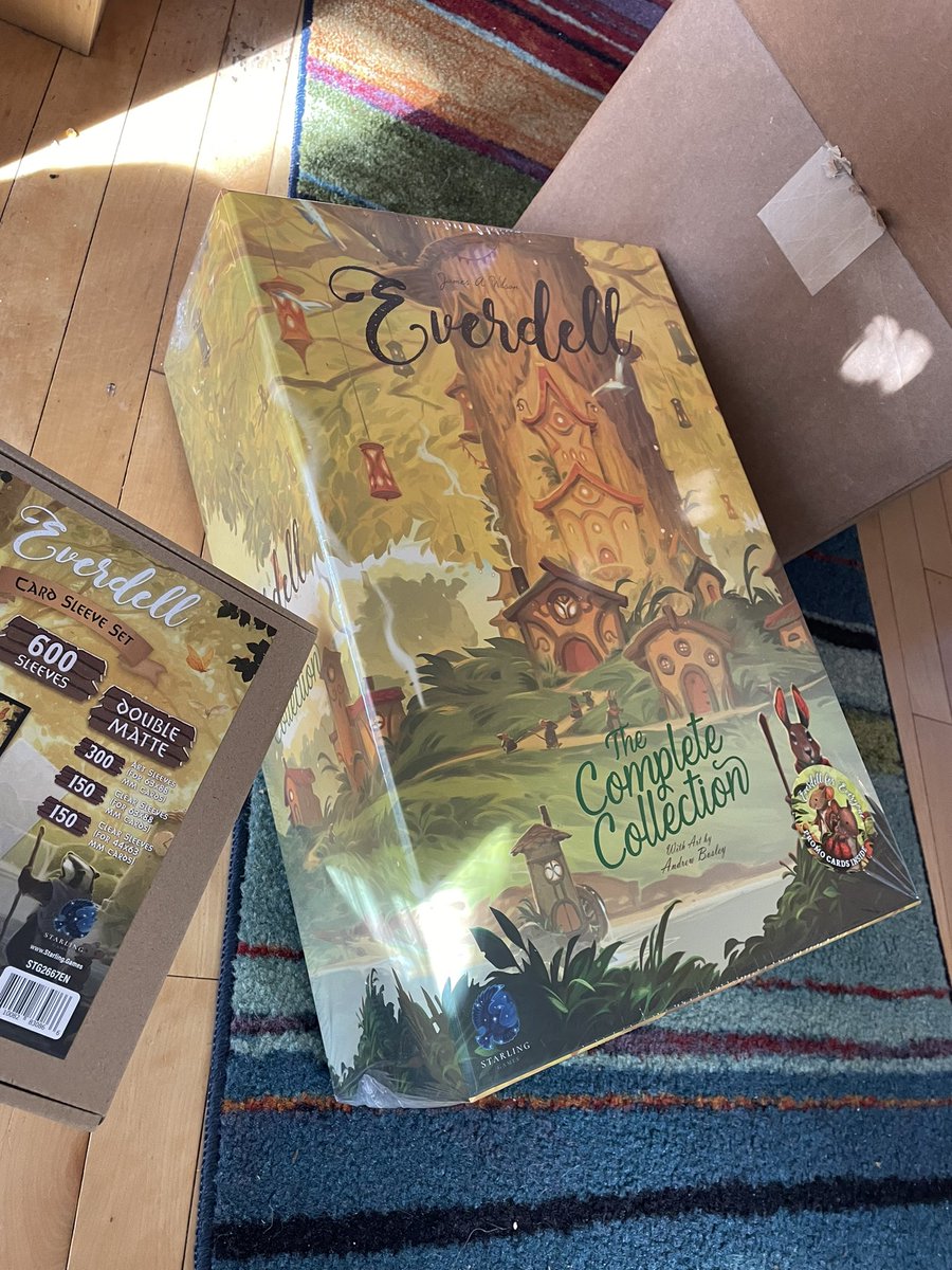 MartyElmer's tweet photo. I have never owned a board game this big before 0_0 #everdell https://t.co/xyxkqYn1xR