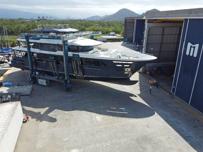 CatMarineGlobal's tweet photo. Queen Tati is the second largest #yacht built by MPC and sports two C18 engines. The design of this beautiful #superyacht was done by @VripackDesign. https://t.co/eo6b6WkKxR
#PoweredbyCat #Caterpillar #CatMarine #MarineIndustry #Yachting #Megayacht #Pleasurecraft https://t.co/lz1T92YIWD